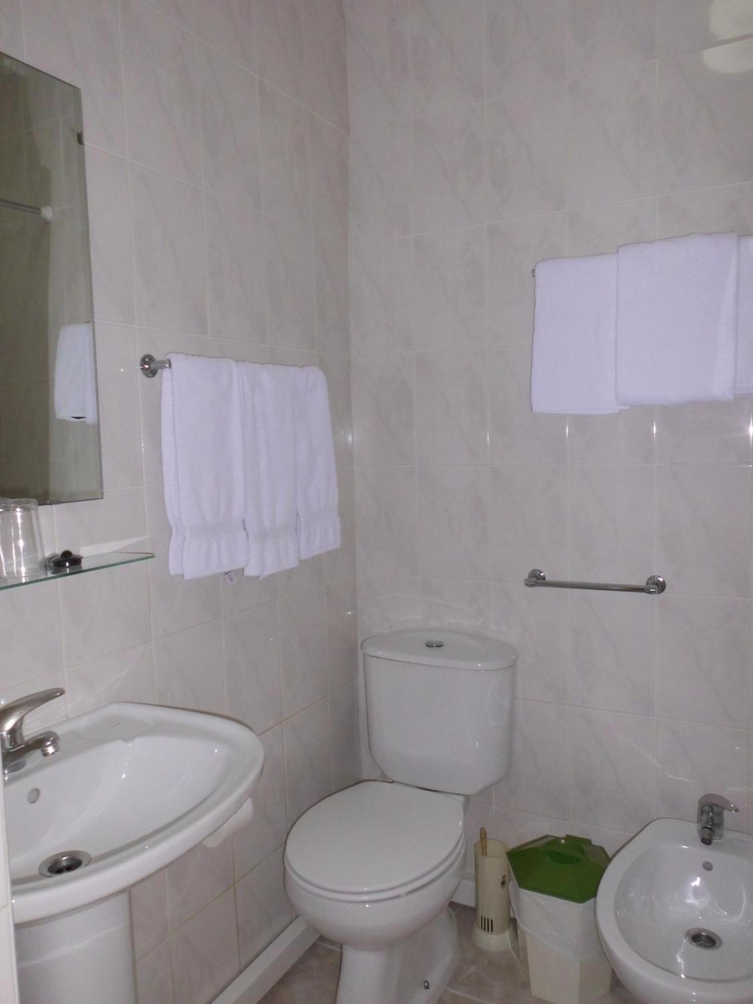 Hotel Larbelo Коїмбра Номер фото