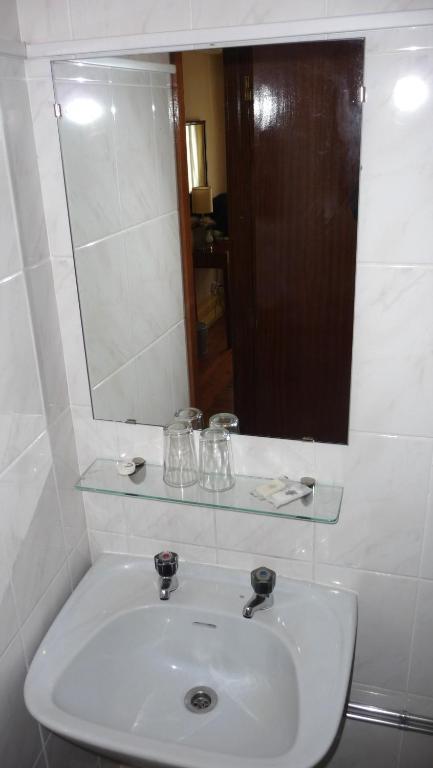 Hotel Larbelo Коїмбра Номер фото