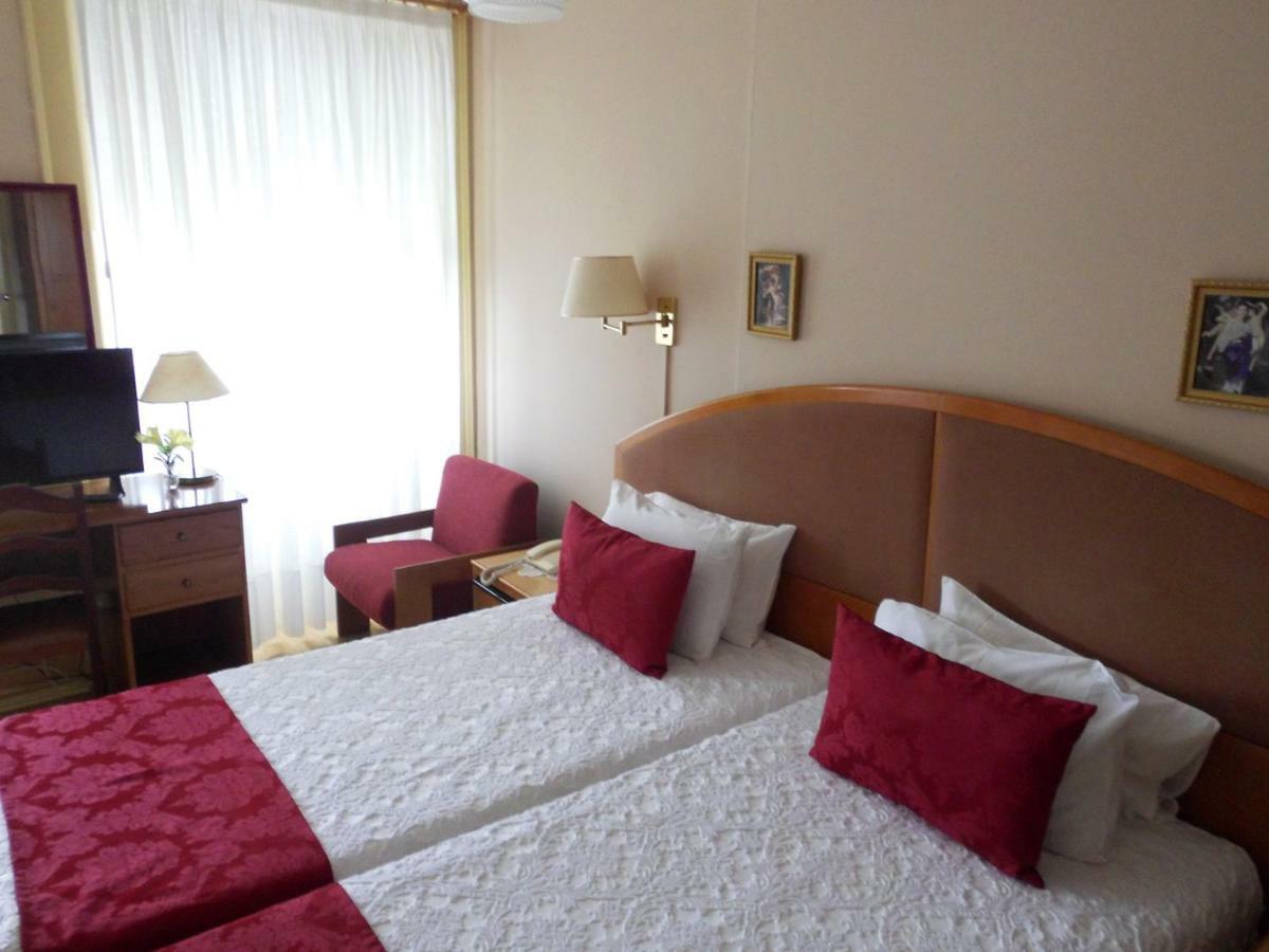Hotel Larbelo Коїмбра Екстер'єр фото